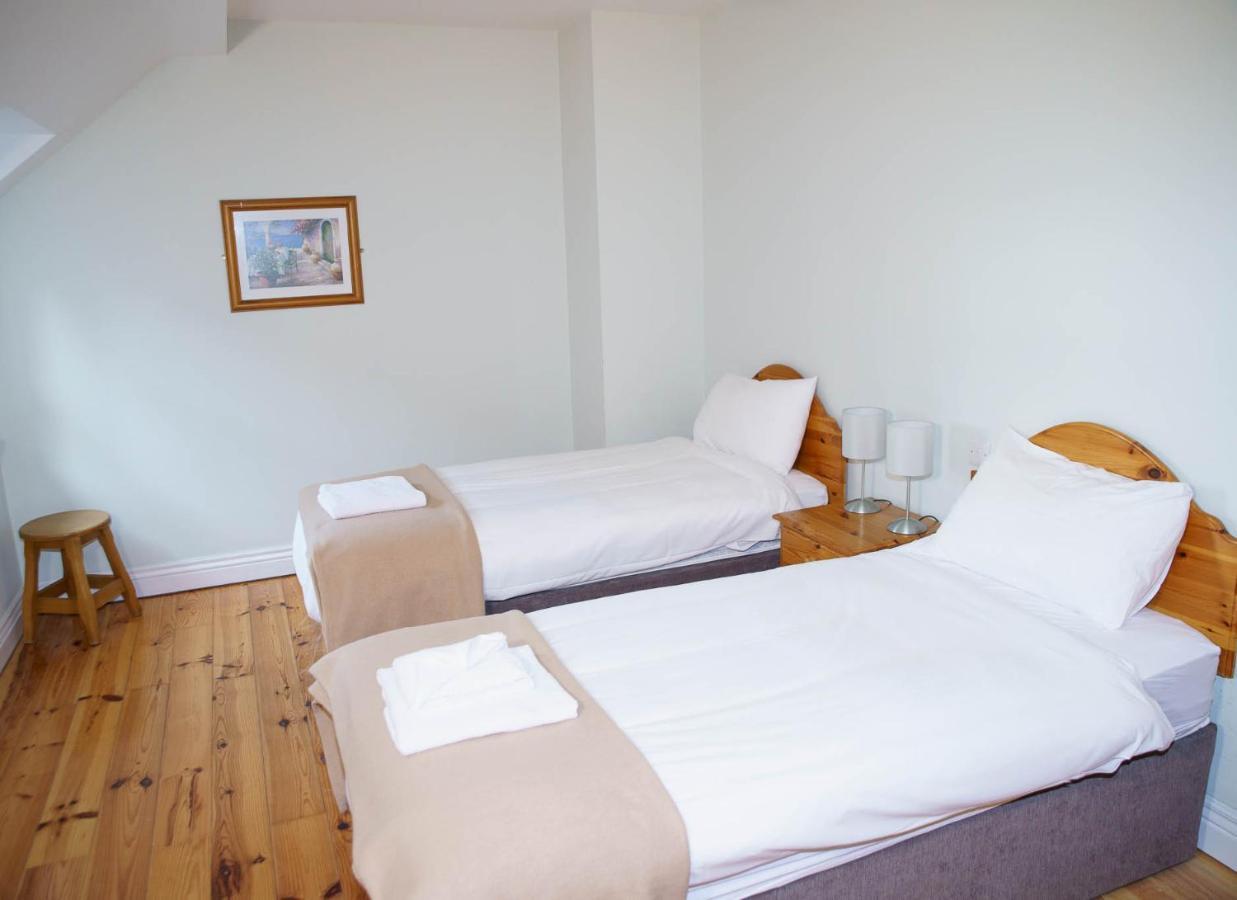 Dingle Courtyard Holiday Homes 3 Bed By Trident Holiday Homes Dış mekan fotoğraf