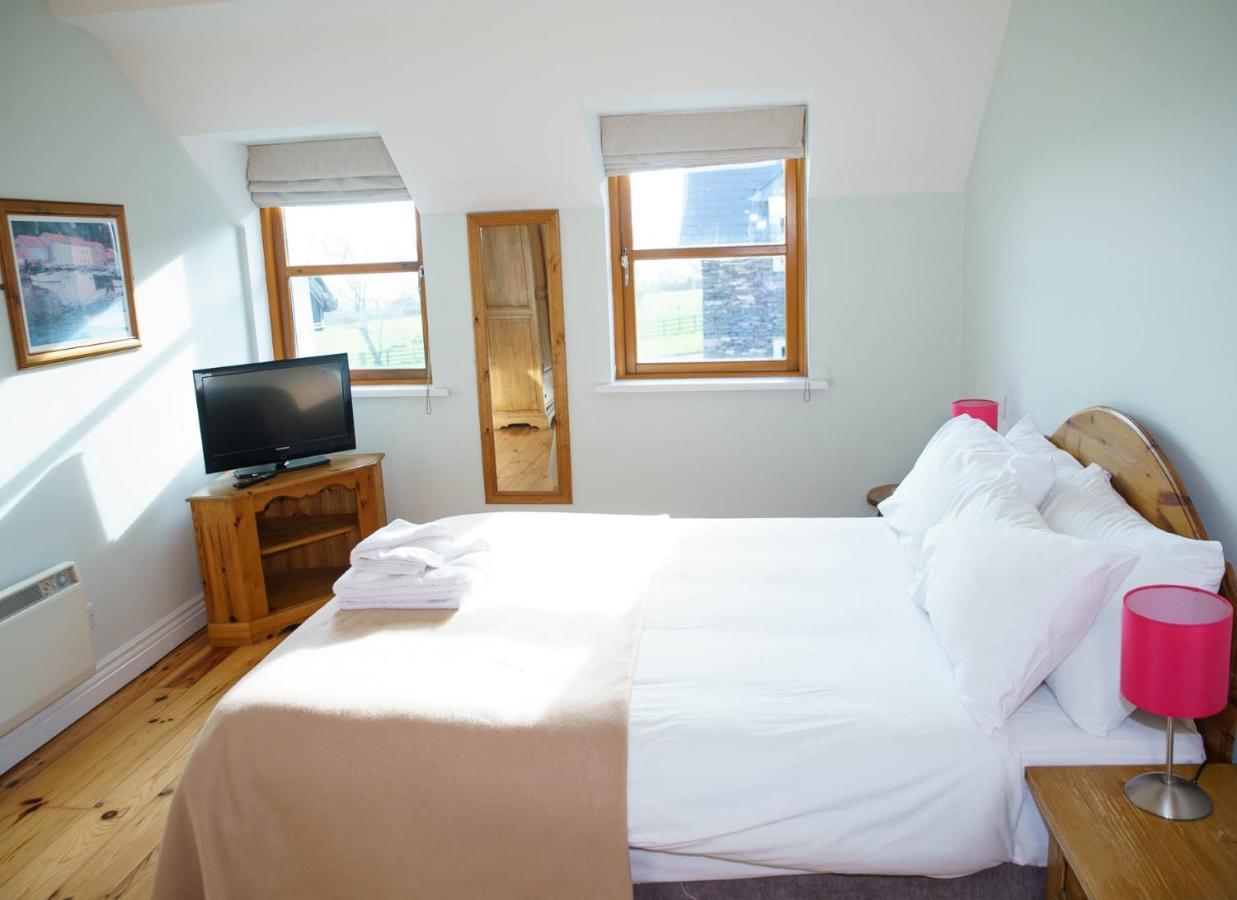 Dingle Courtyard Holiday Homes 3 Bed By Trident Holiday Homes Dış mekan fotoğraf